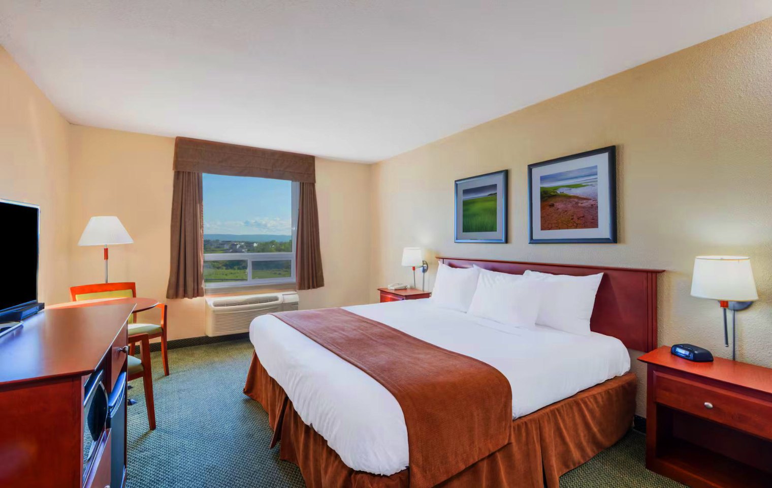 Hotel room at Super 8 Windsor